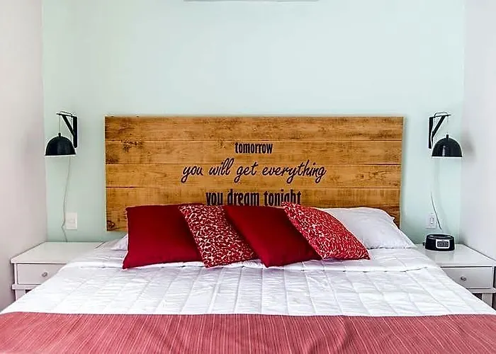 Boutique Rato 10 Hotel